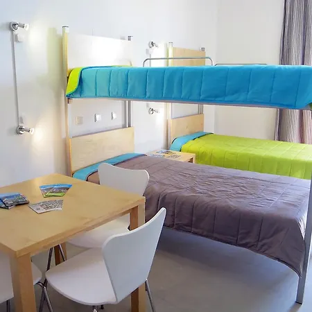 Azores Youth Hostels - Terceira Angra do Heroísmo