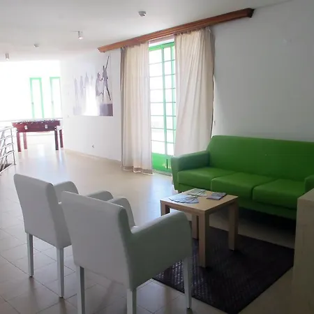 Azores Youth Hostels - Terceira אכסניה *