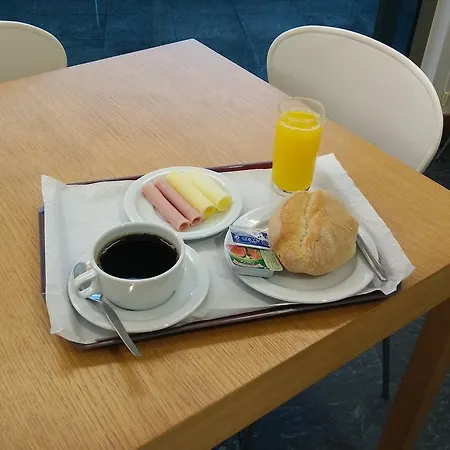 אכסניה Azores Youth Hostels - Terceira *